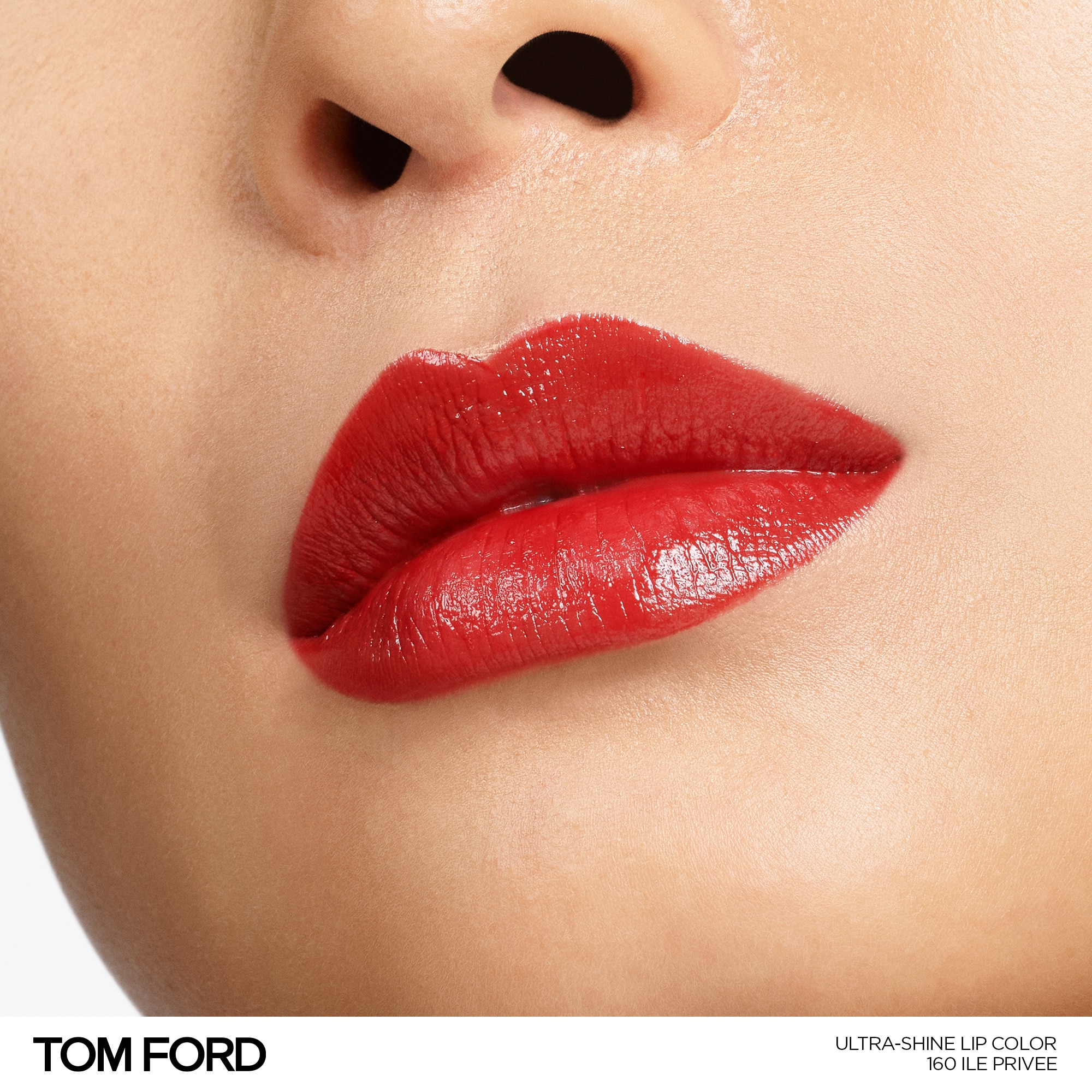 ULTRA SHINE LIP COLOR (LABIAL EN BARRA)